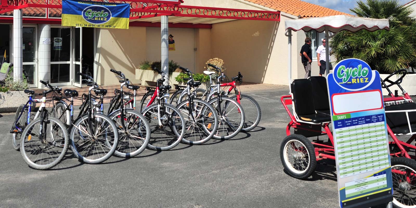 Bike for hire at the entrance to the Bois Tordu campsite in Vendée