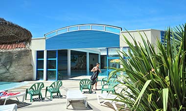 Exterior view of the indoor swimming pool at the campsite in Saint-Hilaire de Riez