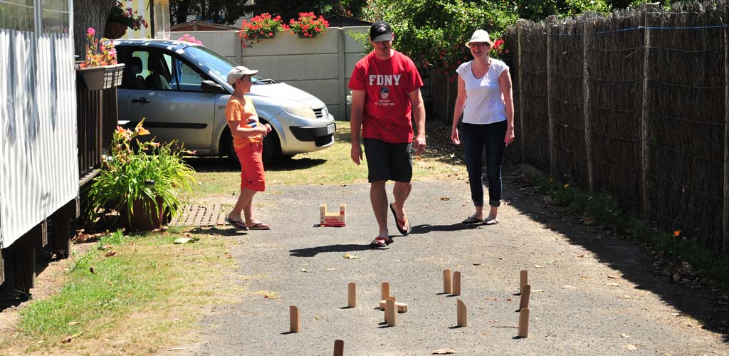 Bowling in een steegje van camping Le Bois Tordu in Saint-Hilaire-de-Riez