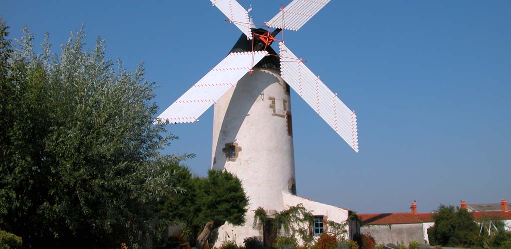 Moulin à vent près de Saint-Hilaire-de-Riez